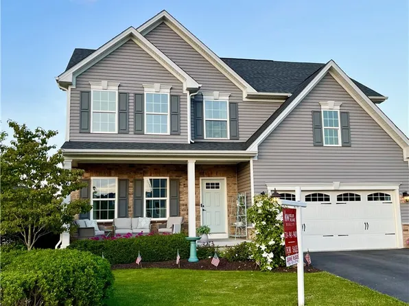 1446 Deer Creek Crossing Dr, Canonsburg, PA 15317