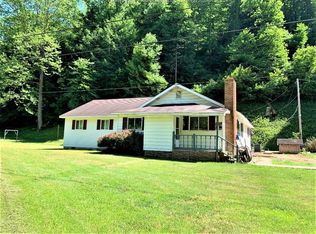 238 Grassy Fork Rd, Lizemores, WV 25125