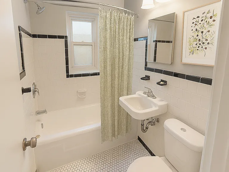 1196 Shillington Ave — Photo 6