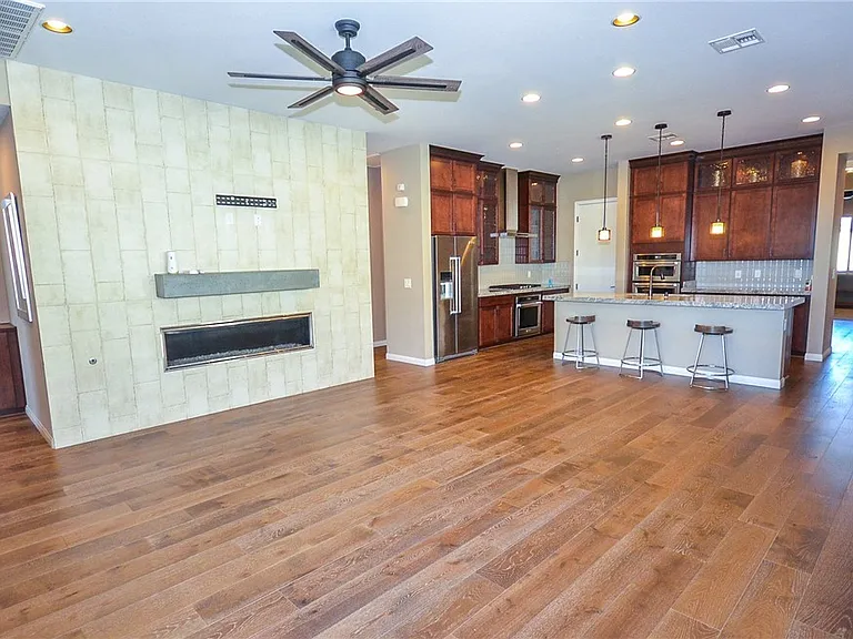 8162 Desert Madera St — Photo 12