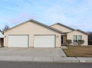 4811 Cleveland Ln, Pasco, WA 99301