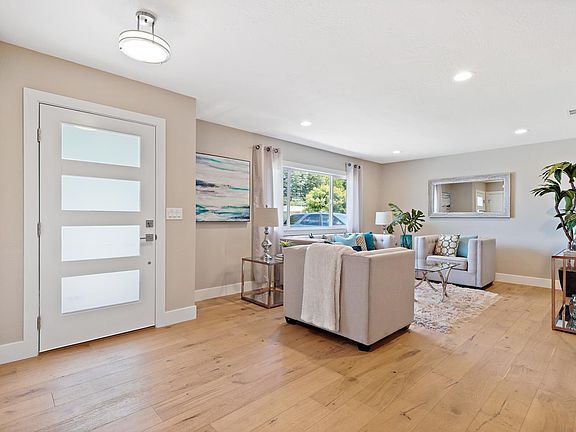 2nd image of 921 Daffodil Way