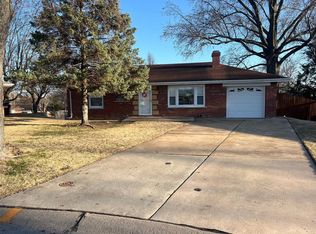 9956 Mahogany Ct, Saint Louis, MO 63123