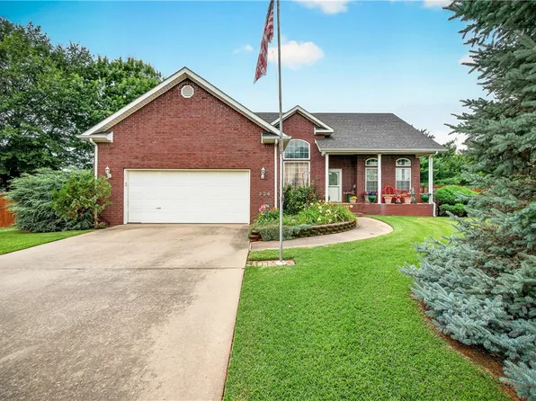 326 Summer St, Lowell, AR 72745