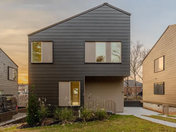 11 Mount Zion Ave, Greenville, SC 29609