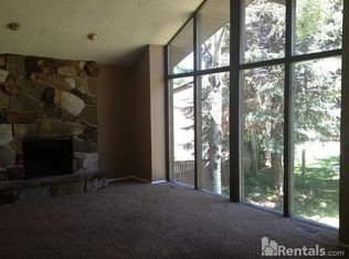 9586 S Woodbine Cir, Sandy, UT 84092