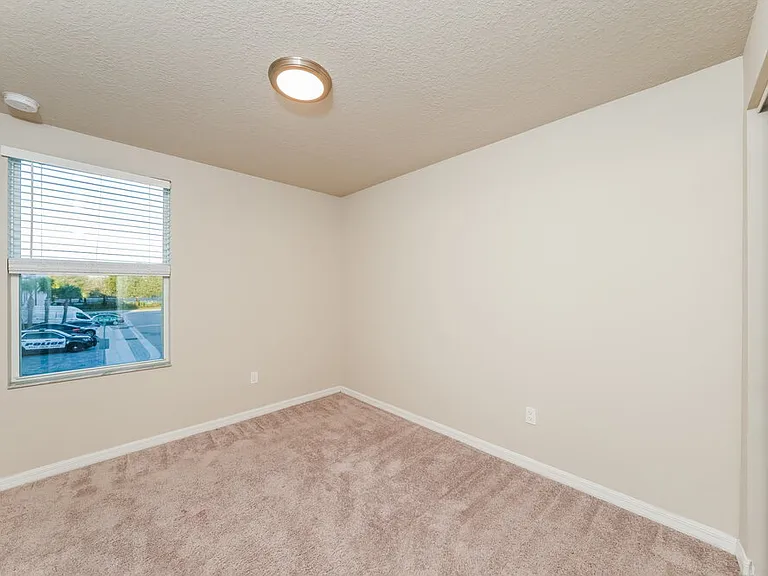 4030 Hot Springs Ave — Photo 15