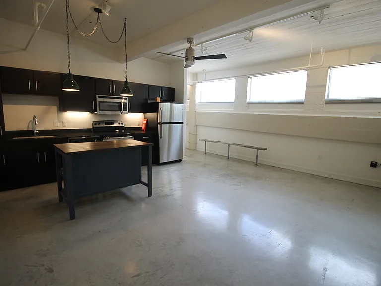 1401 S Flores St #216 — Photo 8