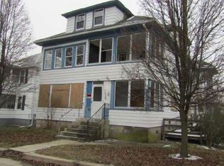 66 Pond St, West Warwick, RI 02893