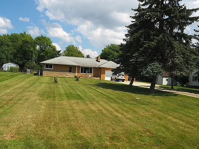 8571 Wyatt Rd photo 1