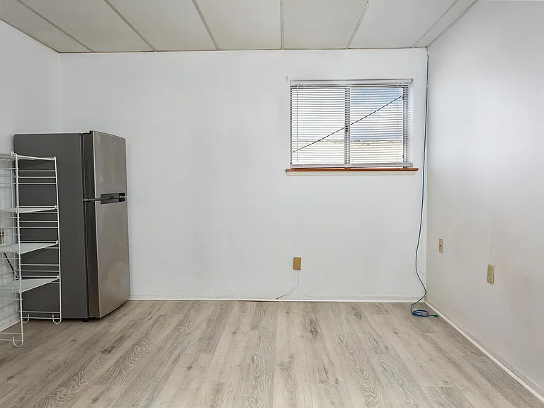 5420 S Tacoma Way — Photo 6