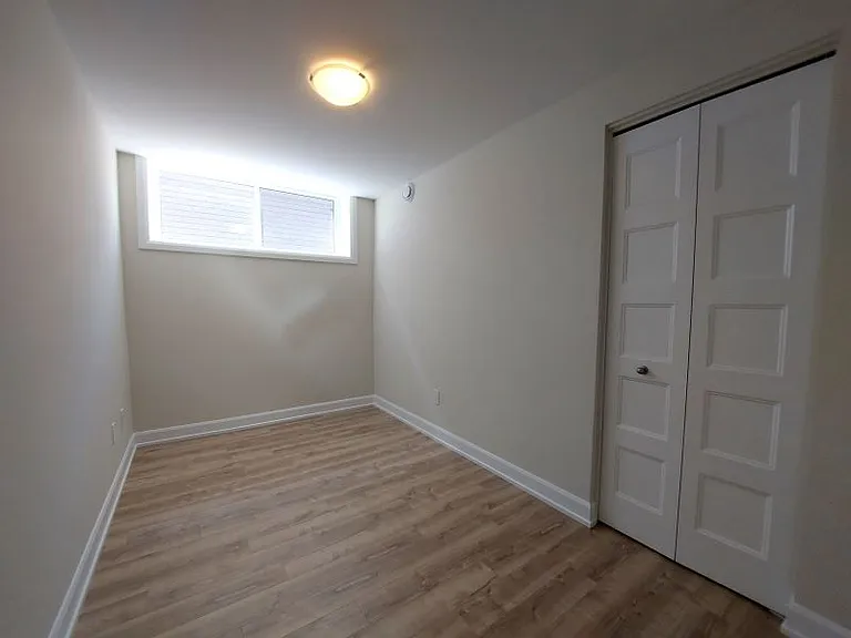 313 Moonlight Dr — Photo 8