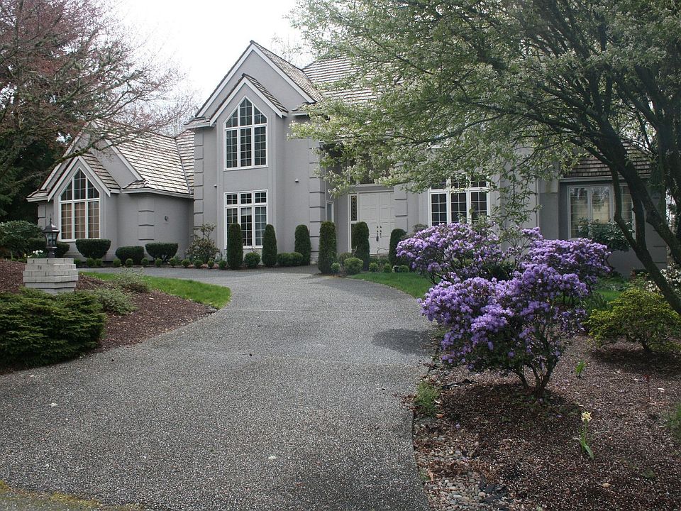 2nd image of 16369 SE 63rd St