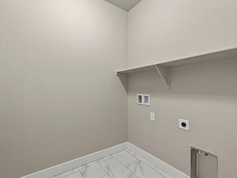 16353 Cattle Creek Ct — Photo 12