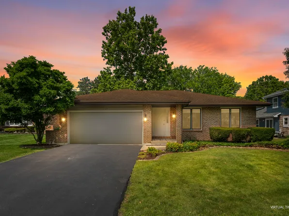 5804 Raintree Ln, Westmont, IL 60559