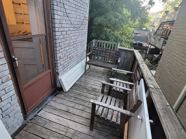 77 Pearl St S #2 — Photo 18
