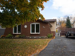 61 Harcove St, Saint Catharines, ON L2N6M6