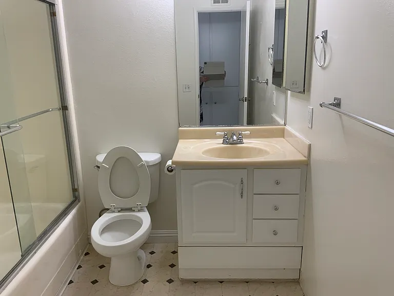 20391 Camfield Ln — Photo 12