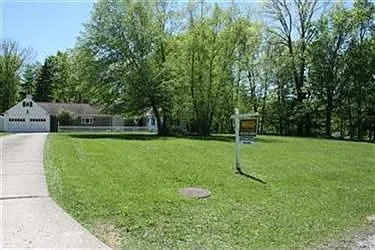 5975 Columbia Rd photo 1