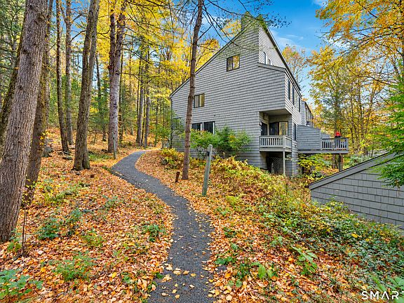 2nd image of 39 Evergreen Road #39