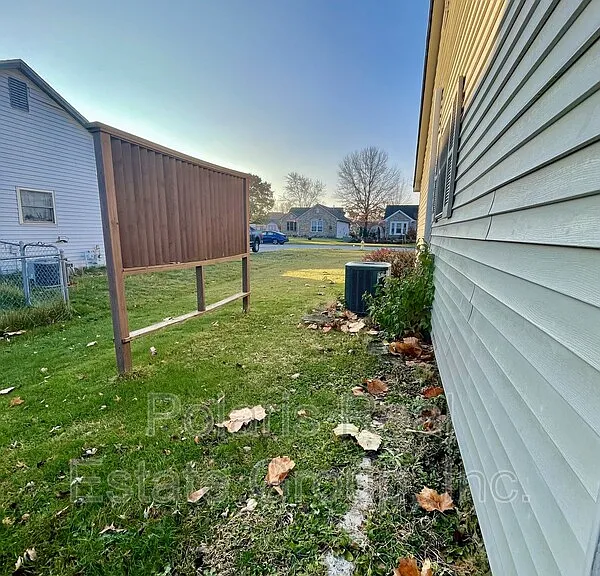 978 Spring Meadow Dr — Photo 29