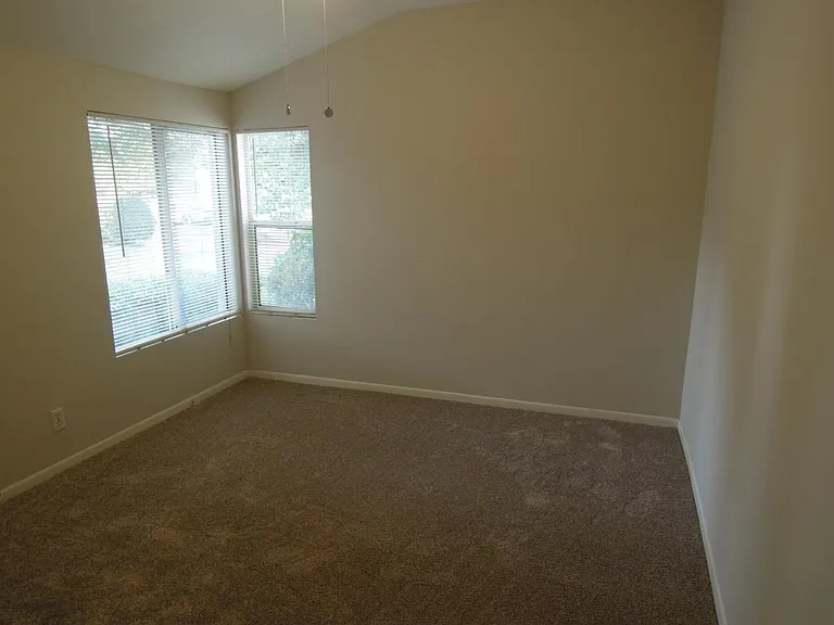 4th bedroom