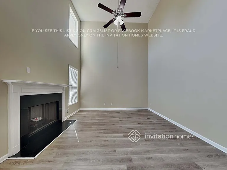 110 Parkway Dr — Photo 4