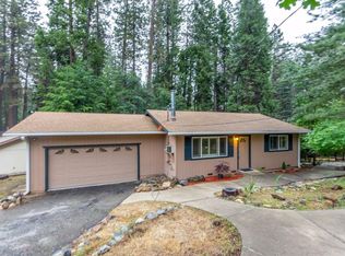 5790 Sierra Springs Dr, Pollock Pines, CA 95726