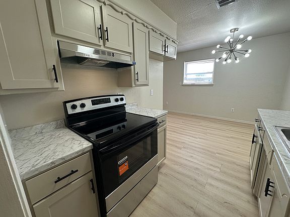 4th image of 941 NW 19th St