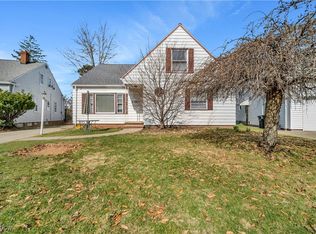 23807 Edgehill Dr, Beachwood, OH 44122