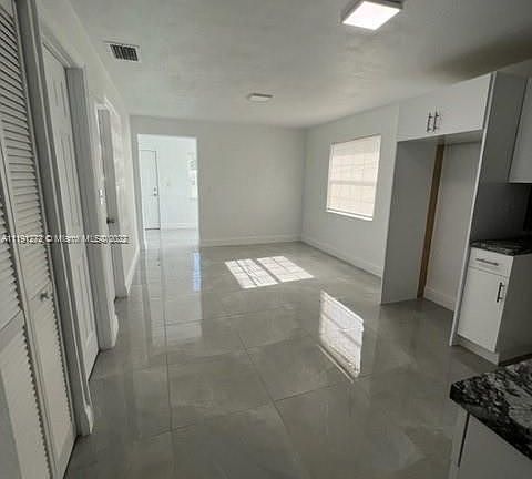 3rd image of 1529 NW 50th St #F