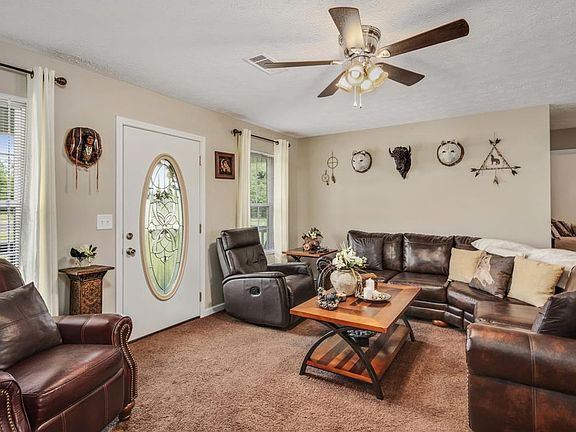 3rd image of 1194 Rosella Dr