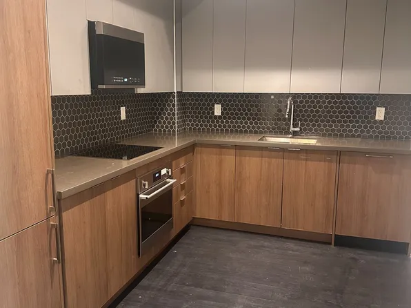 2481 Taunton Rd, Oakville, ON