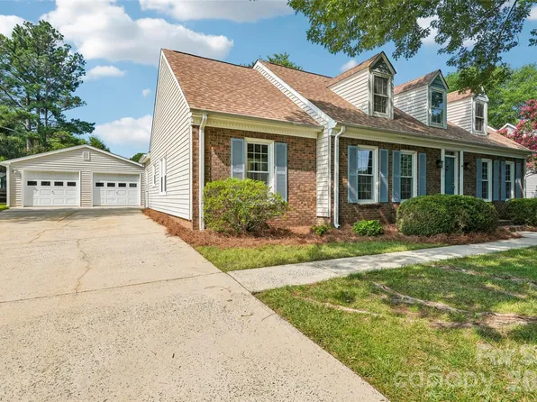 11616 Parks Farm Ln, Charlotte, NC 28277