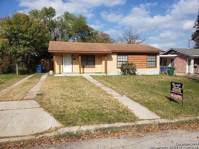 1st image of 127 Howle Ave