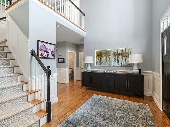 4th image of 27 Parsons Hill Rd