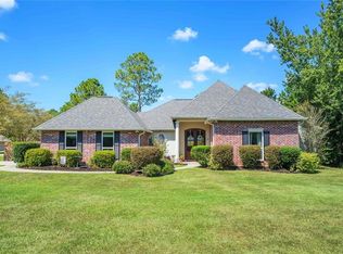 208 Stonewood Dr, Covington, LA 70433