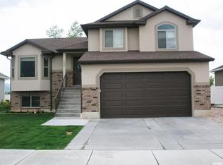 935 W 2100 N, Pleasant View, UT 84414