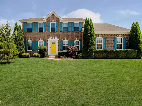 3251 Autumn Ash Dr, Zionsville, IN 46077
