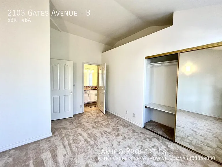 2103 Gates Ave #B — Photo 22