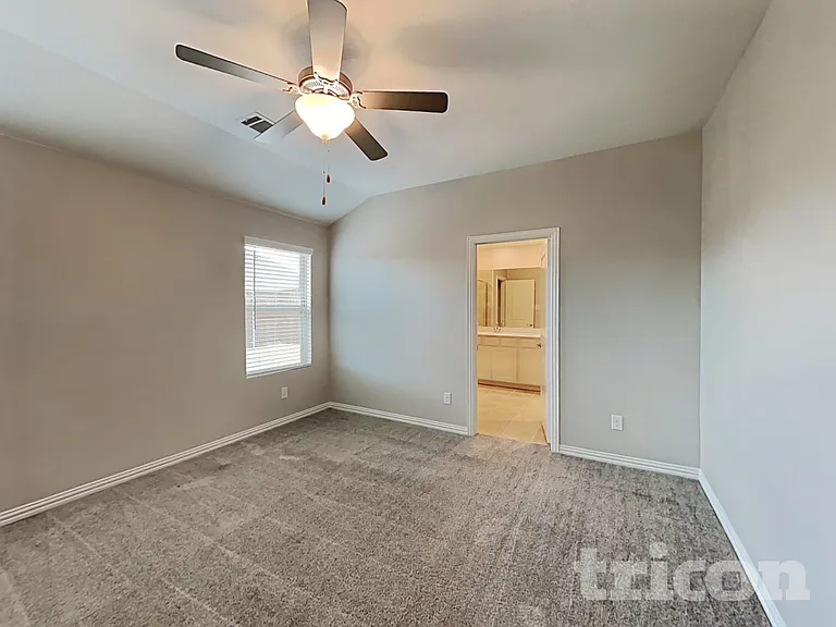 275 Sunshine Ln — Photo 8