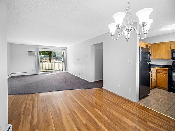 2nd image of 2911 E 32nd Ave APT 4