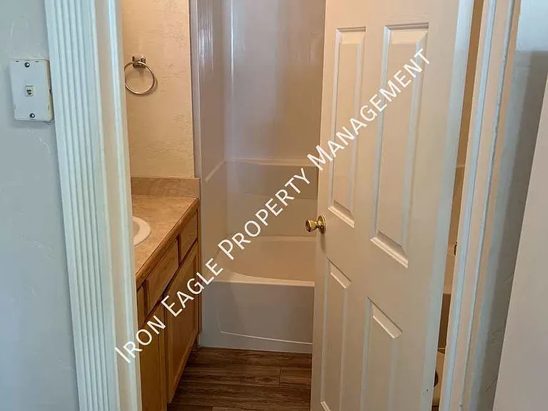 703 W Warren St #701 — Photo 10