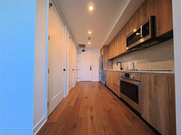 84 East Ave #3808, Austin, TX 78701