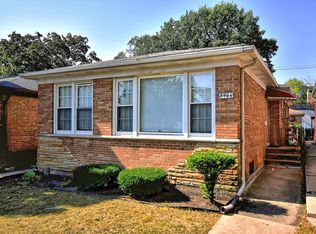 5904 N Kimball Ave, Chicago, IL 60659
