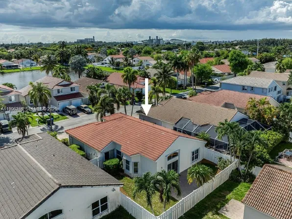 4938 SW 33rd Way, Hollywood, FL 33312