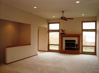 12117 N 160th St, Bennington, NE 68007
