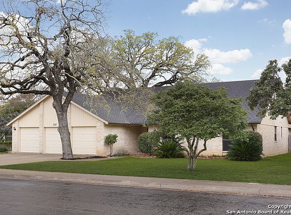 2nd image of 2527 Great Oaks Dr