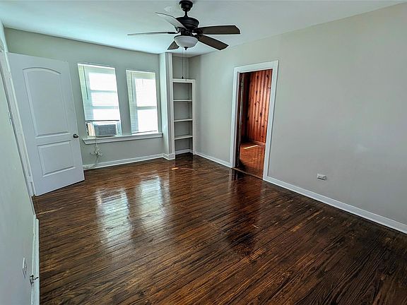 5th image of 2409 Ridgewood St