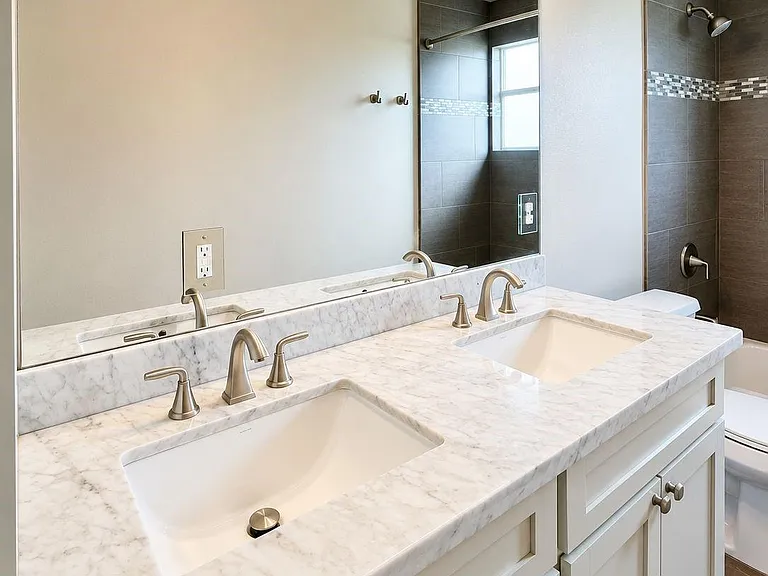 1624 Sealy #202 — Photo 5